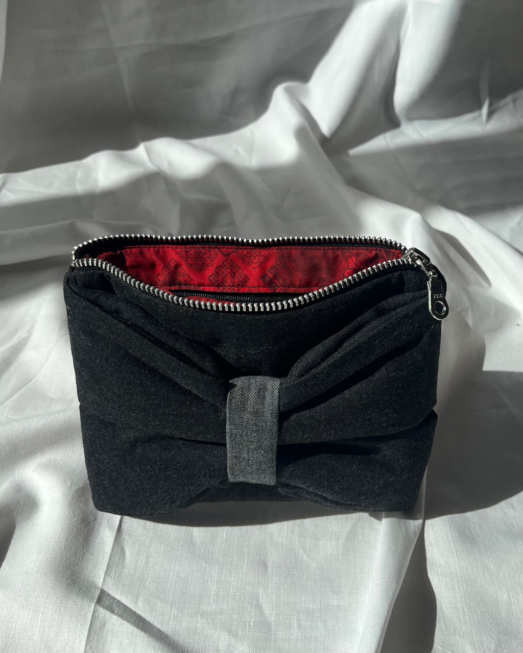 The Bow Bag – Charcoal